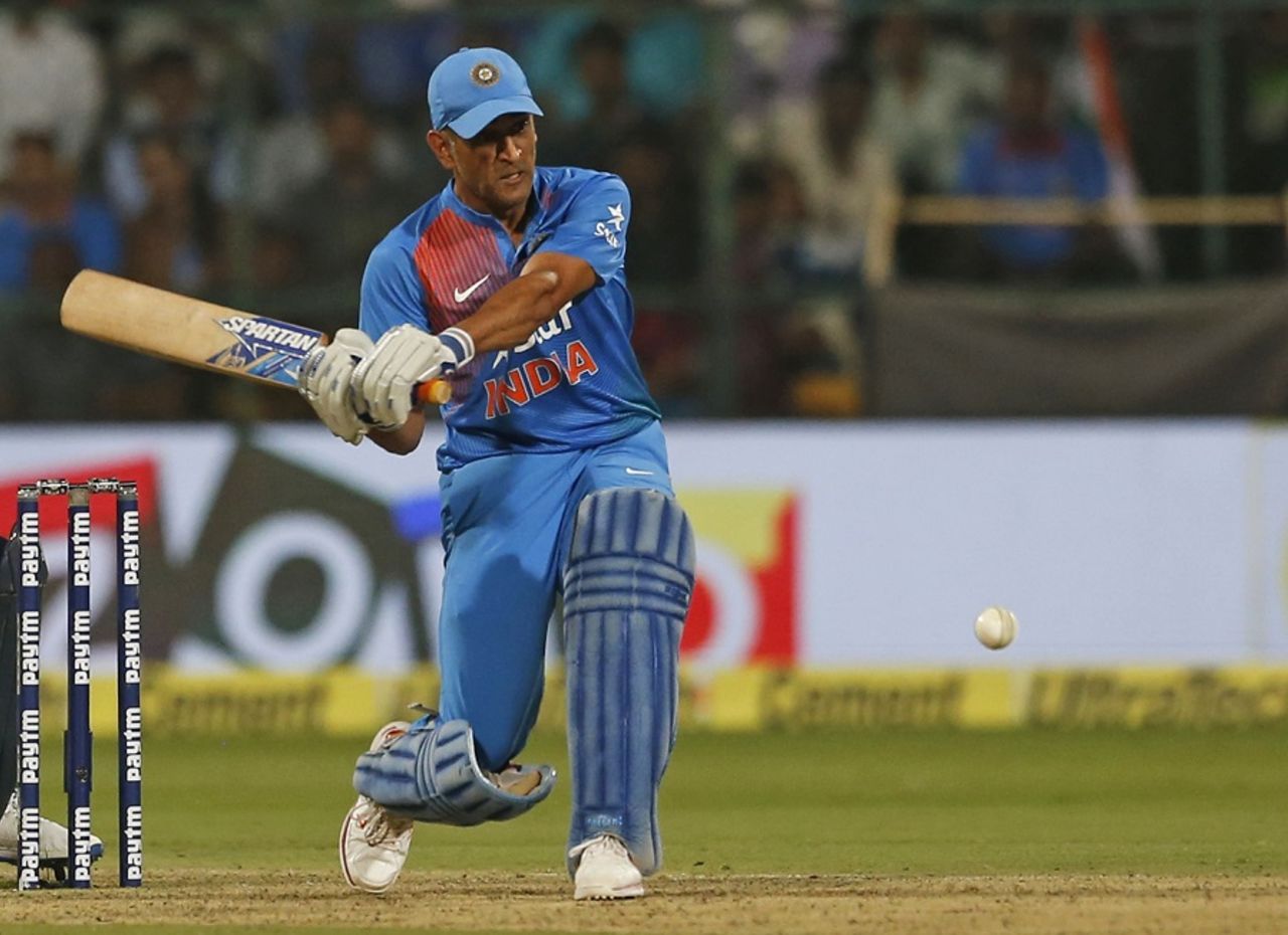 MS Dhoni struck his first T20I fifty, India v England, 3rd T20I, Bangalore, February 1, 2017