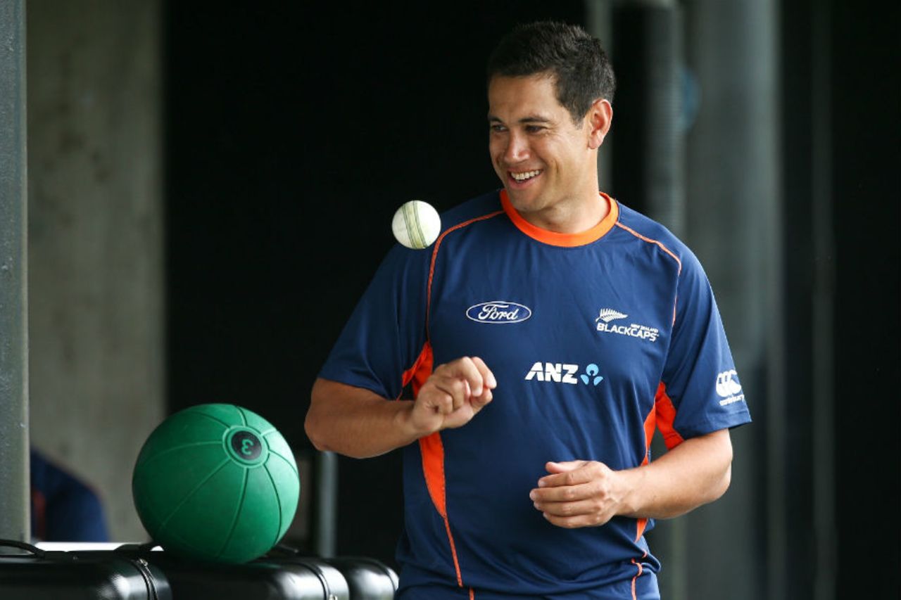 Ross Taylor in a jocular mood in the dressing room, New Zealand v Australia, 2nd ODI, Napier, February 2, 2017