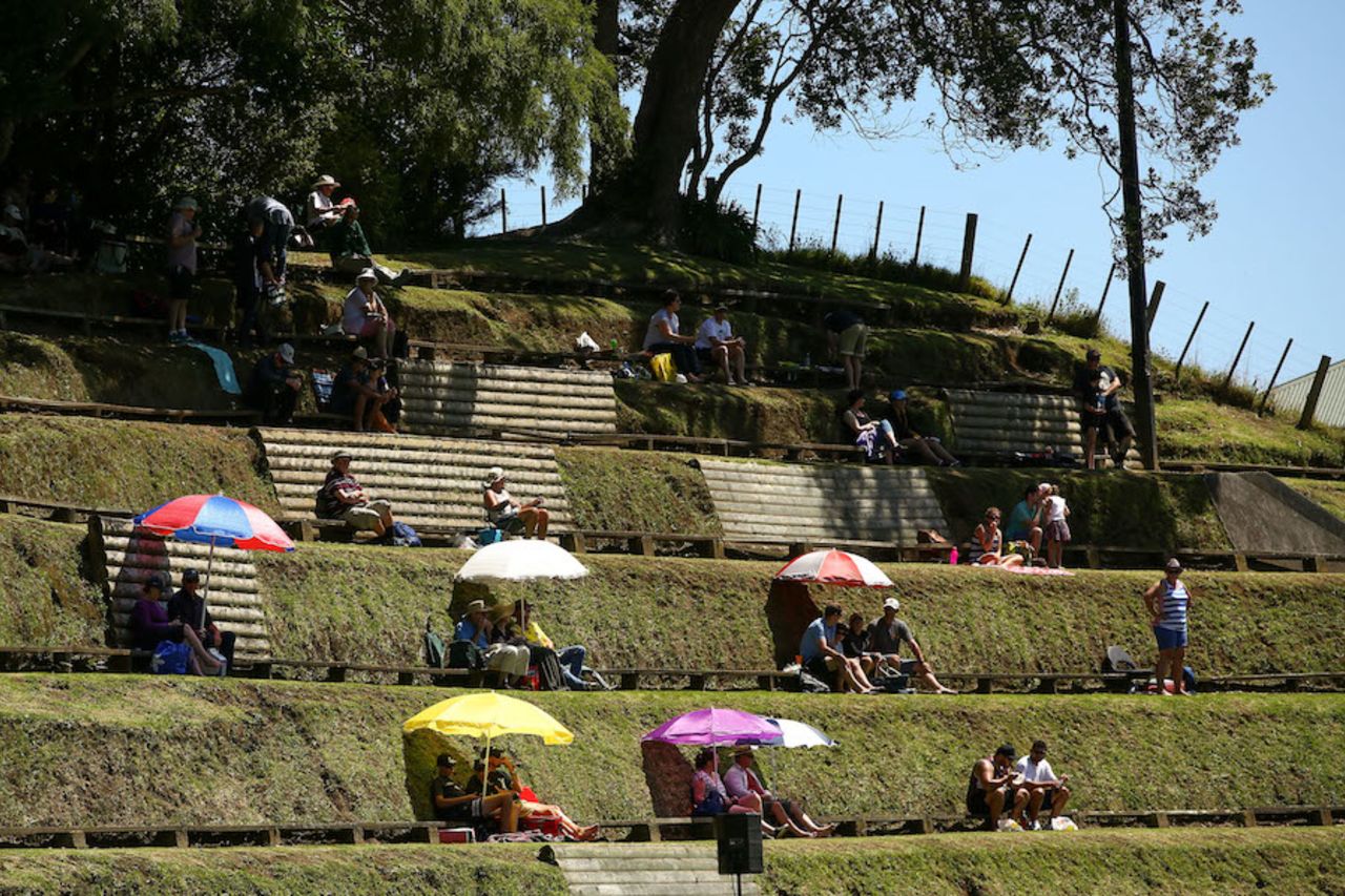 People watching the cricket at picturesque Pukekura Park, Central Districts v Northern Districts, The Ford Trophy, Pukekura Park, New Plymouth, February 4, 2017