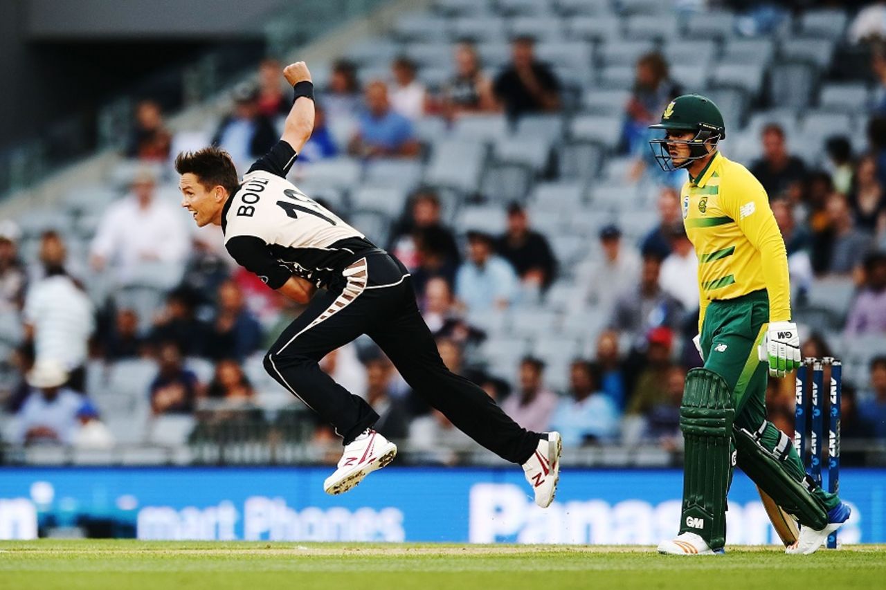 Trent Boult delivered the first ball of the tour, New Zealand v South Africa, one-off T20I, Auckland, February 17, 2017
