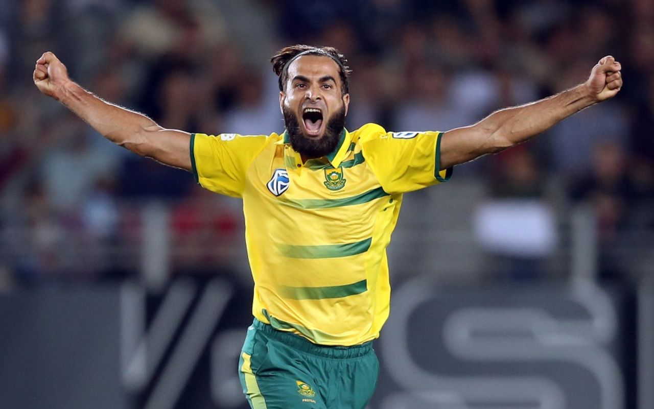 Imran Tahir is ecstatic after taking a wicket, New Zealand v South Africa, one-off T20I, Auckland, February 17, 2017