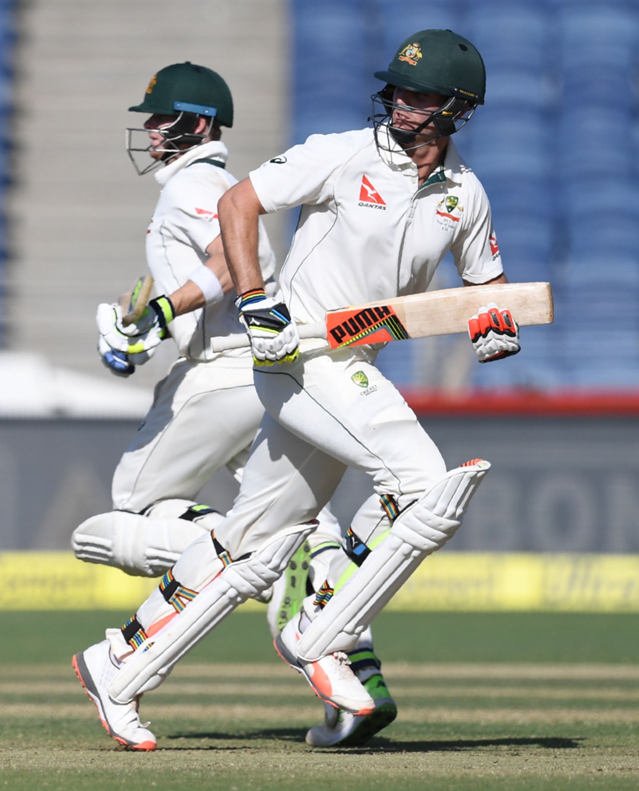 Steven Smith and Mitchell Marsh strung an unbeaten 30-run partnership for the fifth wicket,  India v Australia, 1st Test, Pune, 2nd day, February 24, 2017 