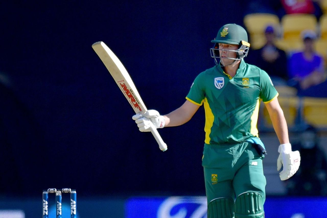 AB de Villiers celebrates his 51st ODI fifty, New Zealand v South Africa, 3rd ODi, Wellington, February 25, 2017