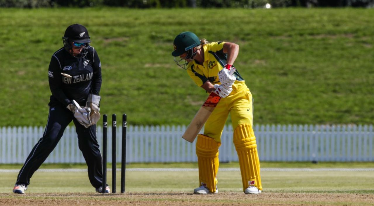 Meg Lanning was bowled by Amelia Kerr, New Zealand v Australia, 2nd women's ODI, Mount Maunganui, March 2, 2017