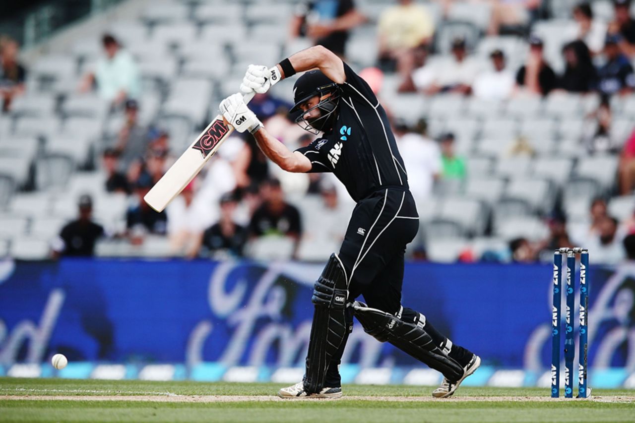 Dean Brownlie drives on the up, New Zealand v South Africa, 5th ODI, Auckland, March 4, 2017