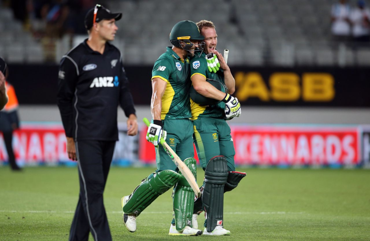 Faf du Plessis and David Miller walk off after taking South Africa past the target, New Zealand v South Africa, 5th ODI, Auckland, March 4, 2017