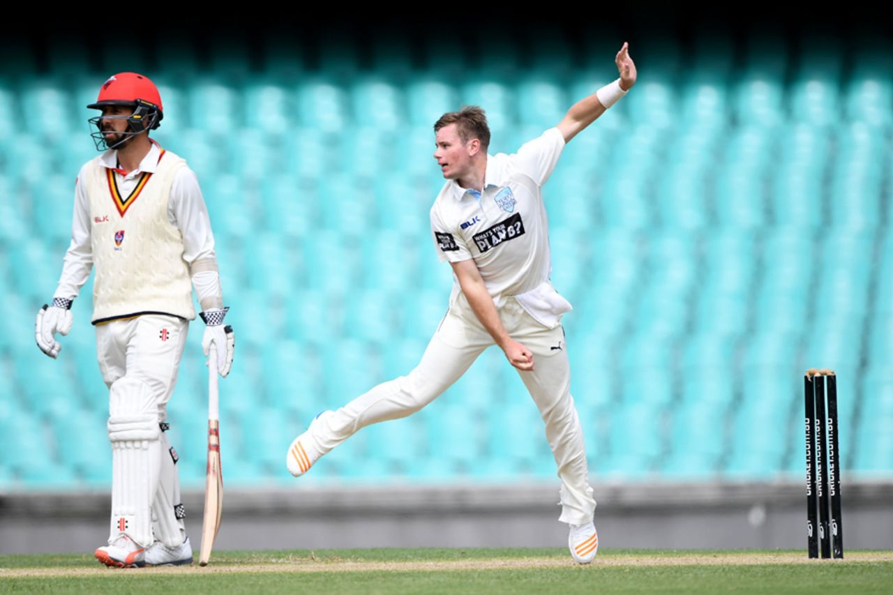Hampshire legspinner Mason Crane bowls on his Sheffield Shield debut for New South Wales, New South Wales v South Australia, Sheffield Shield 2016-17, 1st day, Sydney, March 7, 2017, 
