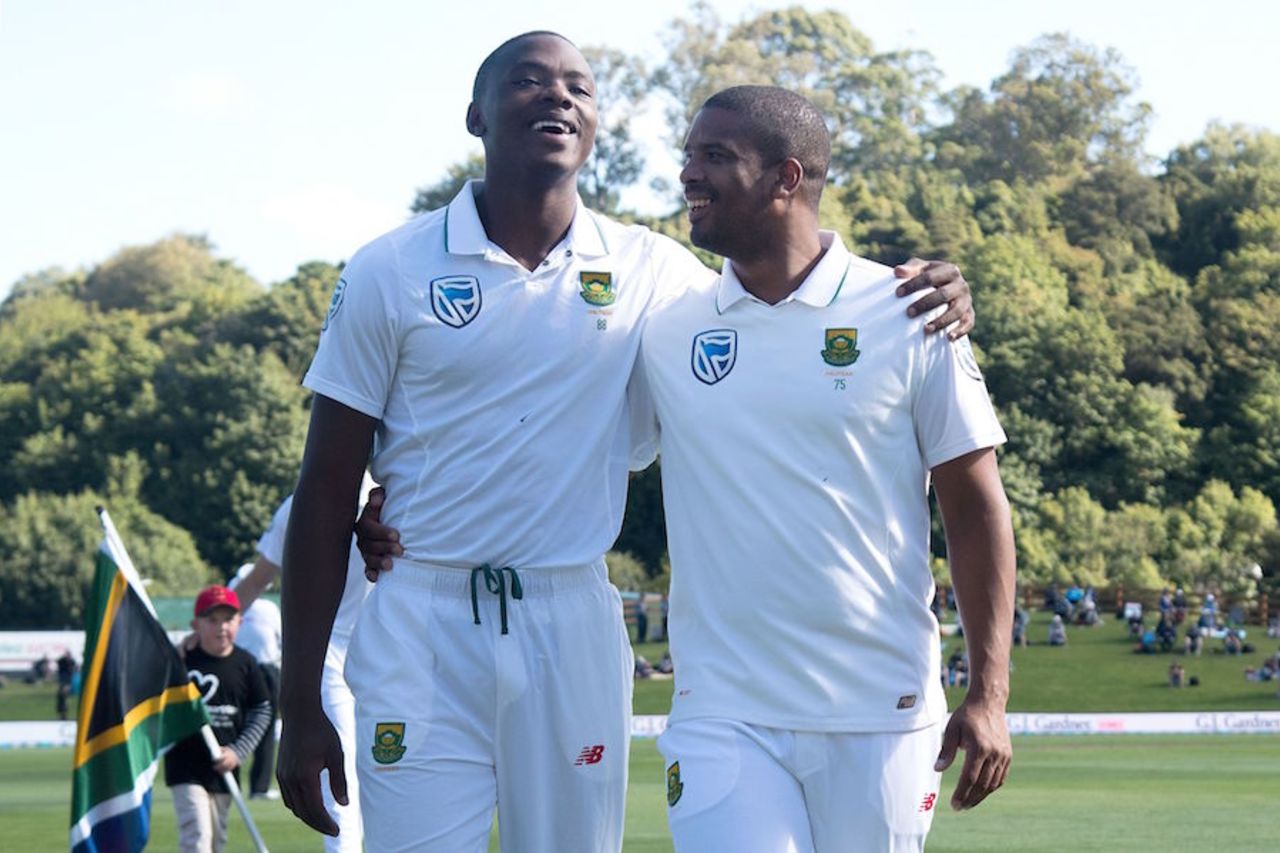 Kagiso Rabada and Vernon Philander share a light moment, New Zealand v South Africa, 1st Test, Dunedin, 1st day, March 8, 2017