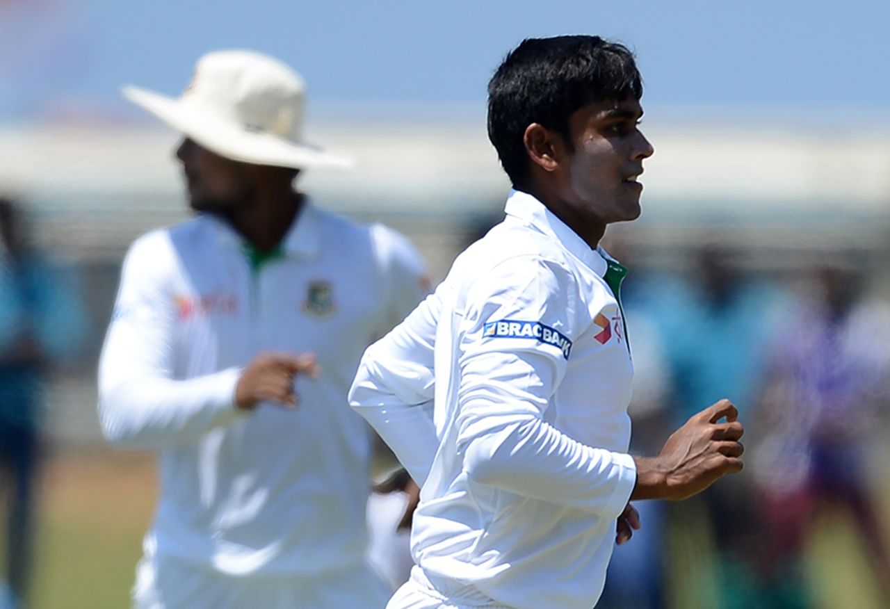 Mehedi Hasan picked up the wickets of Kusal Mendis and Niroshan Dickwella, Sri Lanka v Bangladesh, 1st Test, Galle, 2nd day, March 8, 2017