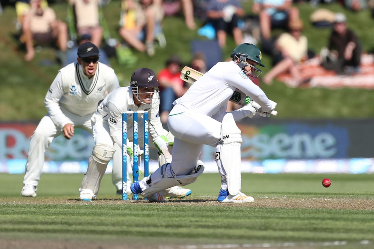 Quinton de Kock reaches out for a drive, New Zealand v South Africa, 1st Test, Dunedin, 2nd day, March 9, 2017