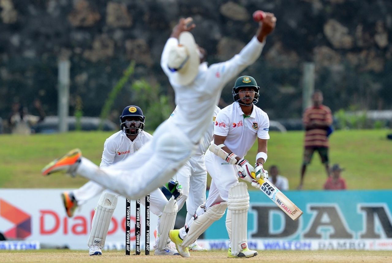 Soumya Sarkar drills one past Dinesh Chandimal, Sri Lanka v Bangladesh, 1st Test, Galle, 4th day, March 10, 2017