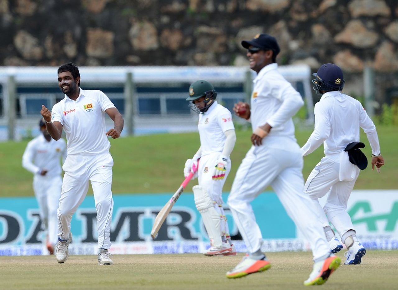 Dilruwan Perera is pumped up after dismissing Tamim Iqbal, Sri Lanka v Bangladesh, 1st Test, Galle, 5th day, March 11, 2017