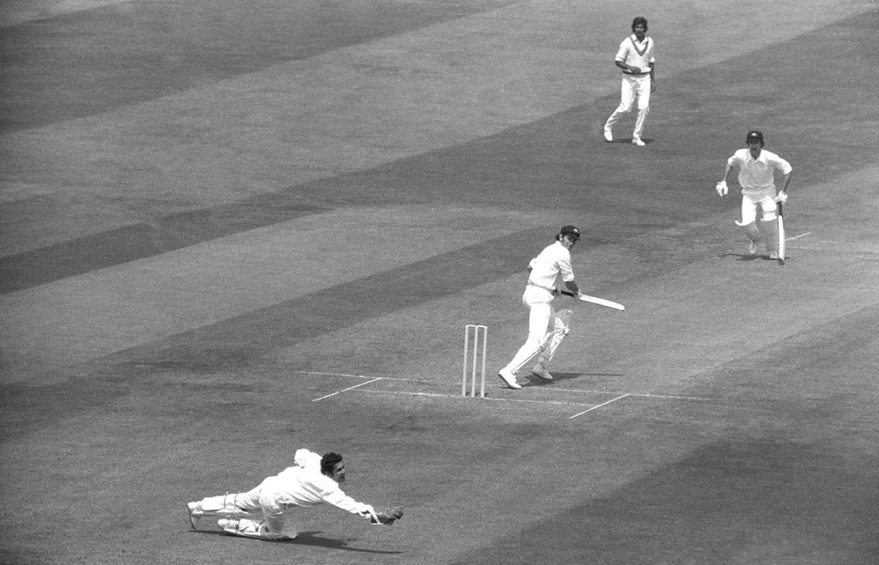 Wasim Bari leaps to catch an edge off Rick McCosker, Australia v Pakistan, World Cup, Headingley, June 7, 1975
