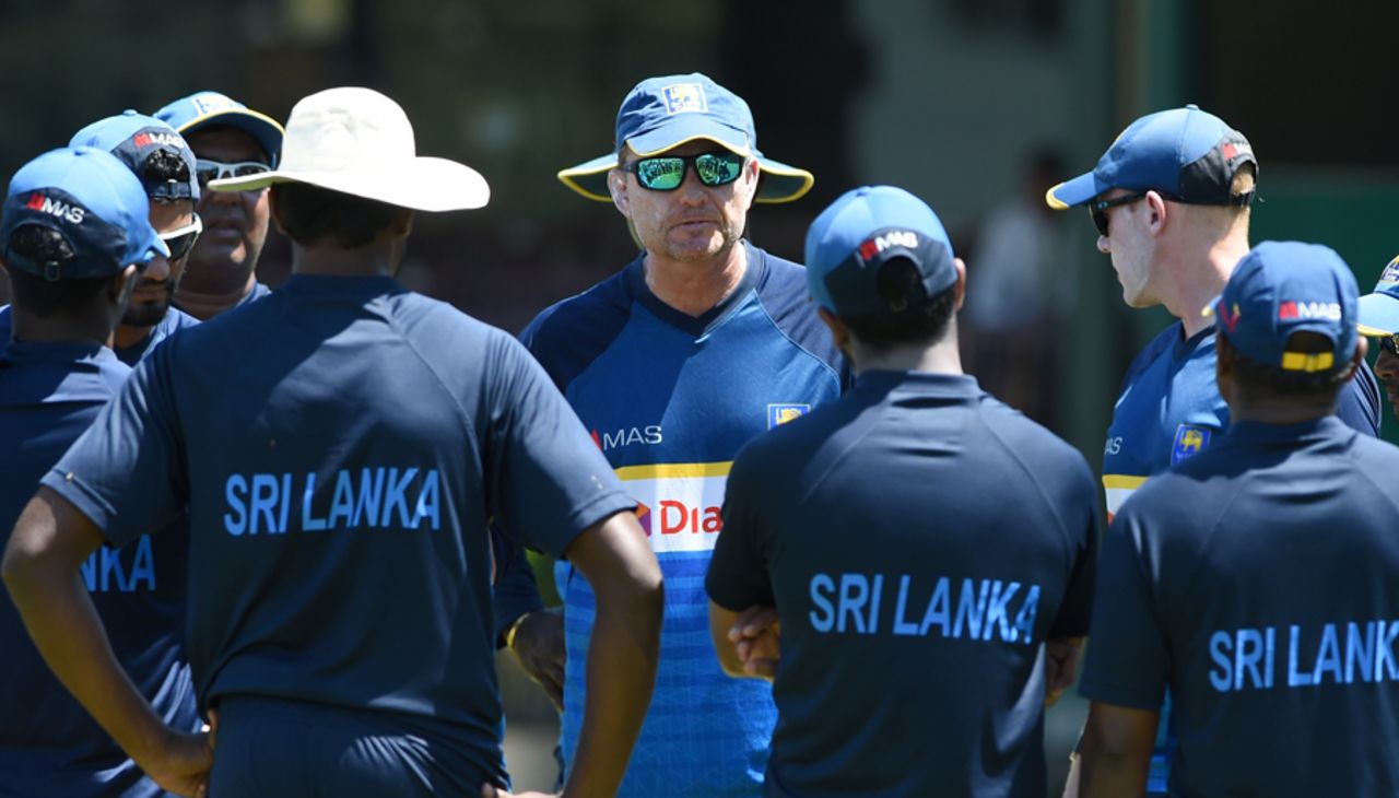 Coach Graham Ford has a chat with the Sri Lanka team, Colombo, March 13, 2017