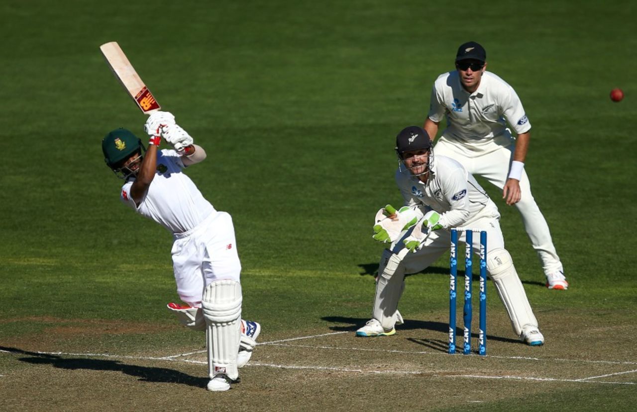 Temba Bavuma goes on the attack, New Zealand v South Africa, 2nd Test, Wellington, 2nd day, March 17, 2016