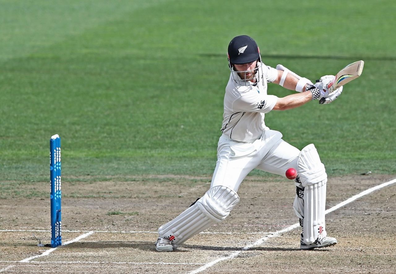 Kane Williamson plays through the off side, New Zealand v South Africa, 3rd Test, Hamilton, 3rd day, March 27, 2017