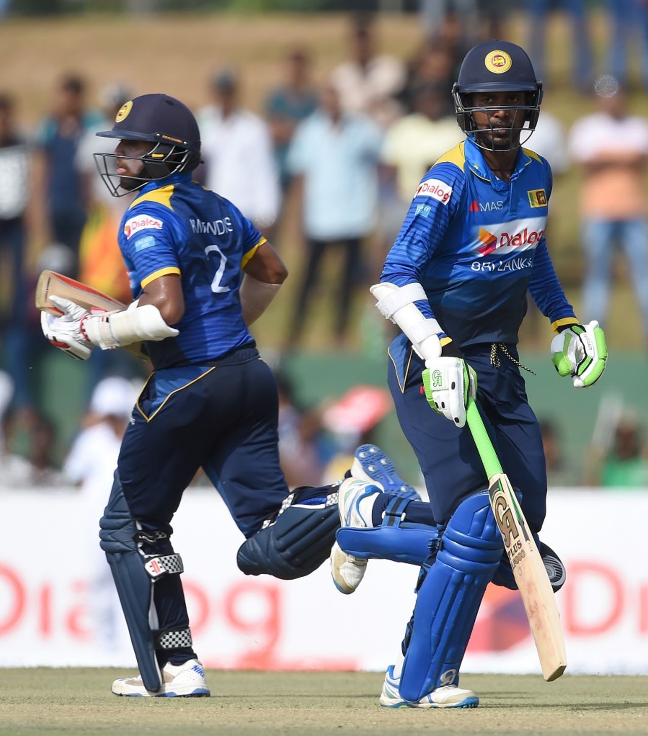 Kusal Mendis and Upul Tharanga put on 111 for the second wicket, Sri Lanka v Bangladesh, 2nd ODI, Dambulla, March 28, 2017