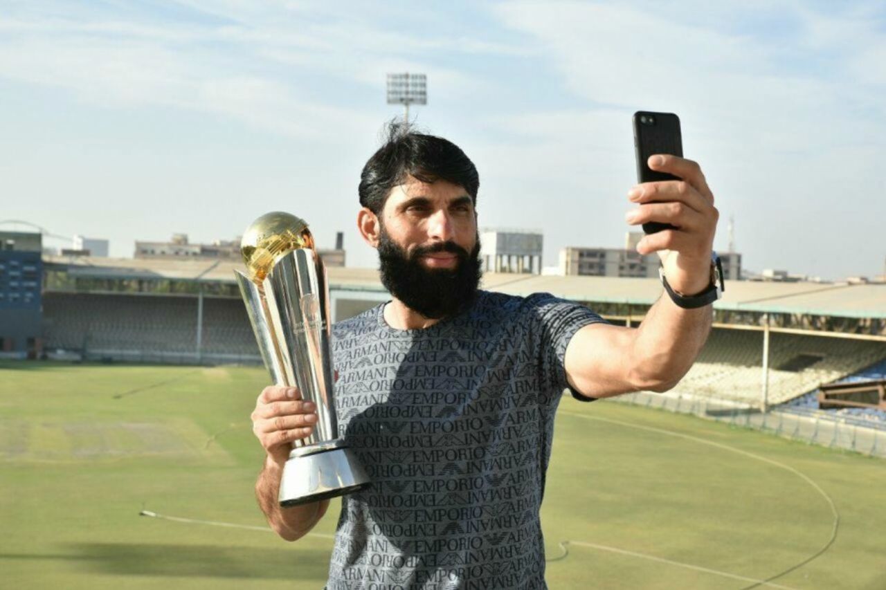 Misbah-ul-Haq poses with the ICC Champions Trophy, ICC Champions Trophy 2017, Karachi, March 30, 2017