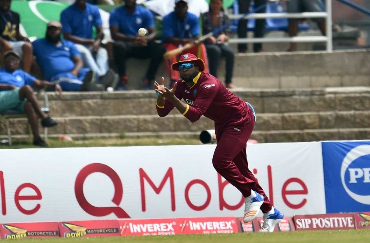 Kieron Pollard gets in position to take a catch, West Indies v Pakistan, 3rd T20I, Port of Spain, April 1, 2017