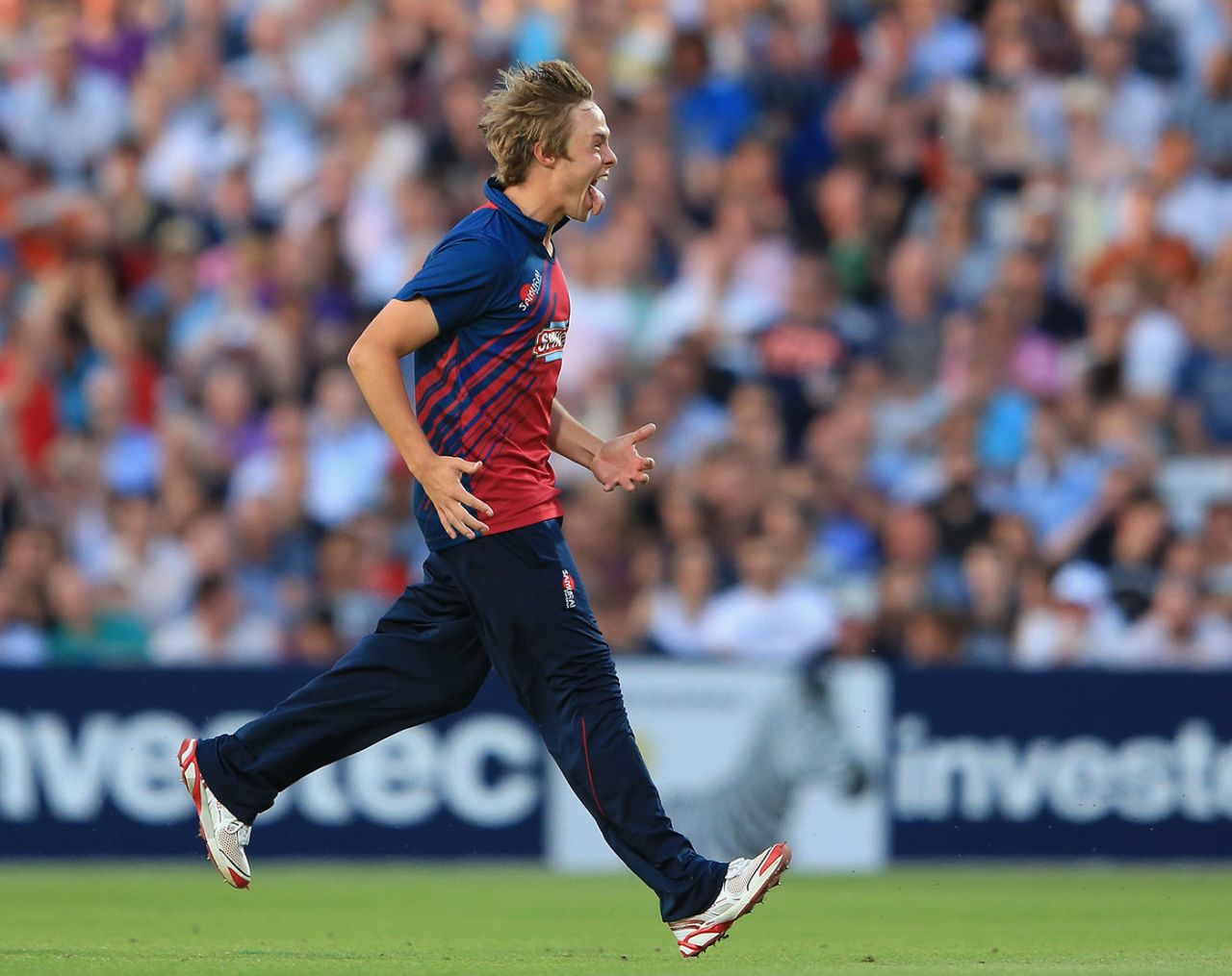 Fabian Cowdrey celebrates the wicket of Kevin O'Brien, Surrey v Kent, FLt20 South Group, The Oval, July 26, 2013

