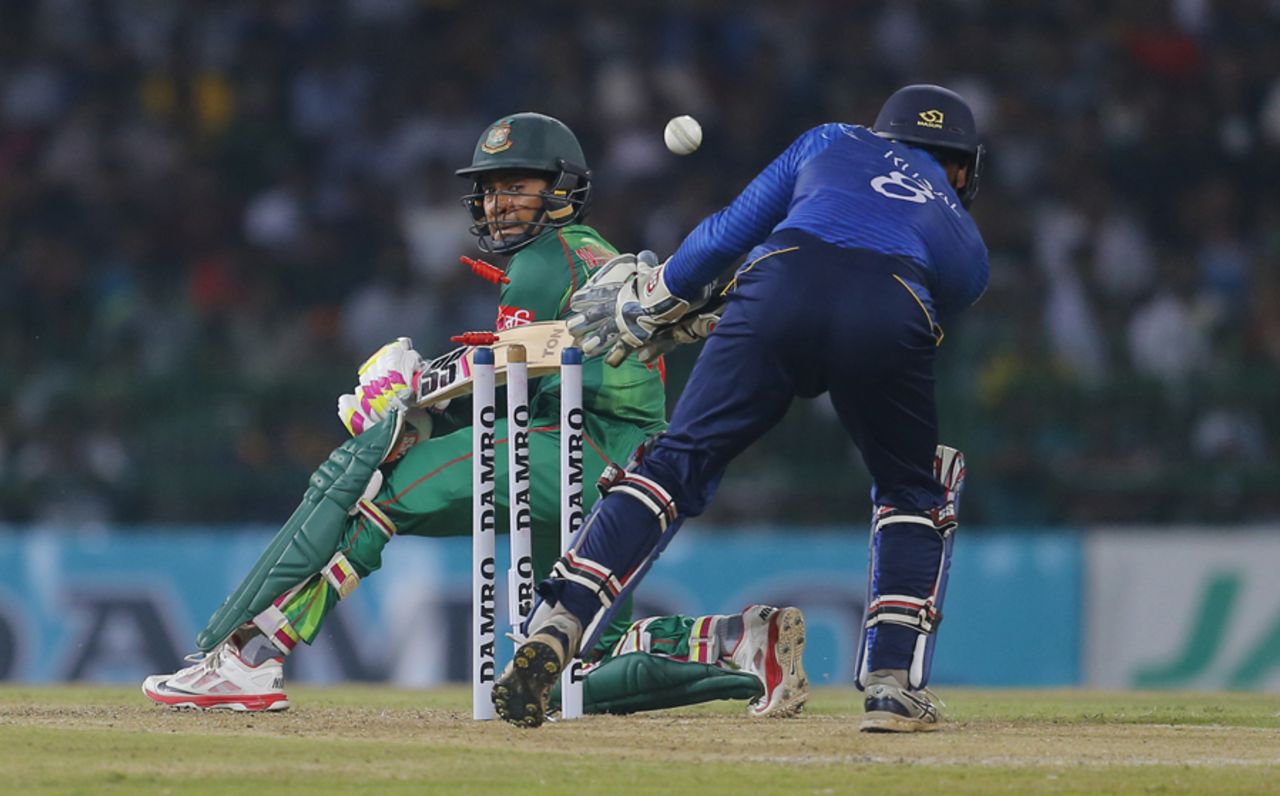 A poorly-executed paddle sweep cost Mushfiqur Rahim his wicket, Sri Lanka v Bangladesh, 1st T20I, Colombo, April 4, 2017