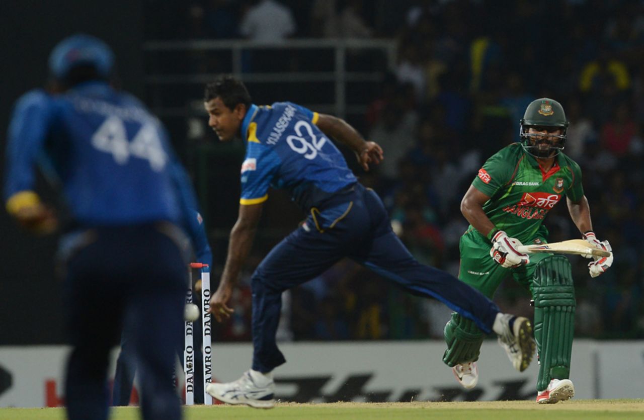 Imrul Kayes takes off for a run after pushing it past Nuwan Kulasekara, Sri Lanka v Bangladesh, 2nd T20I, Colombo, April 6, 2017