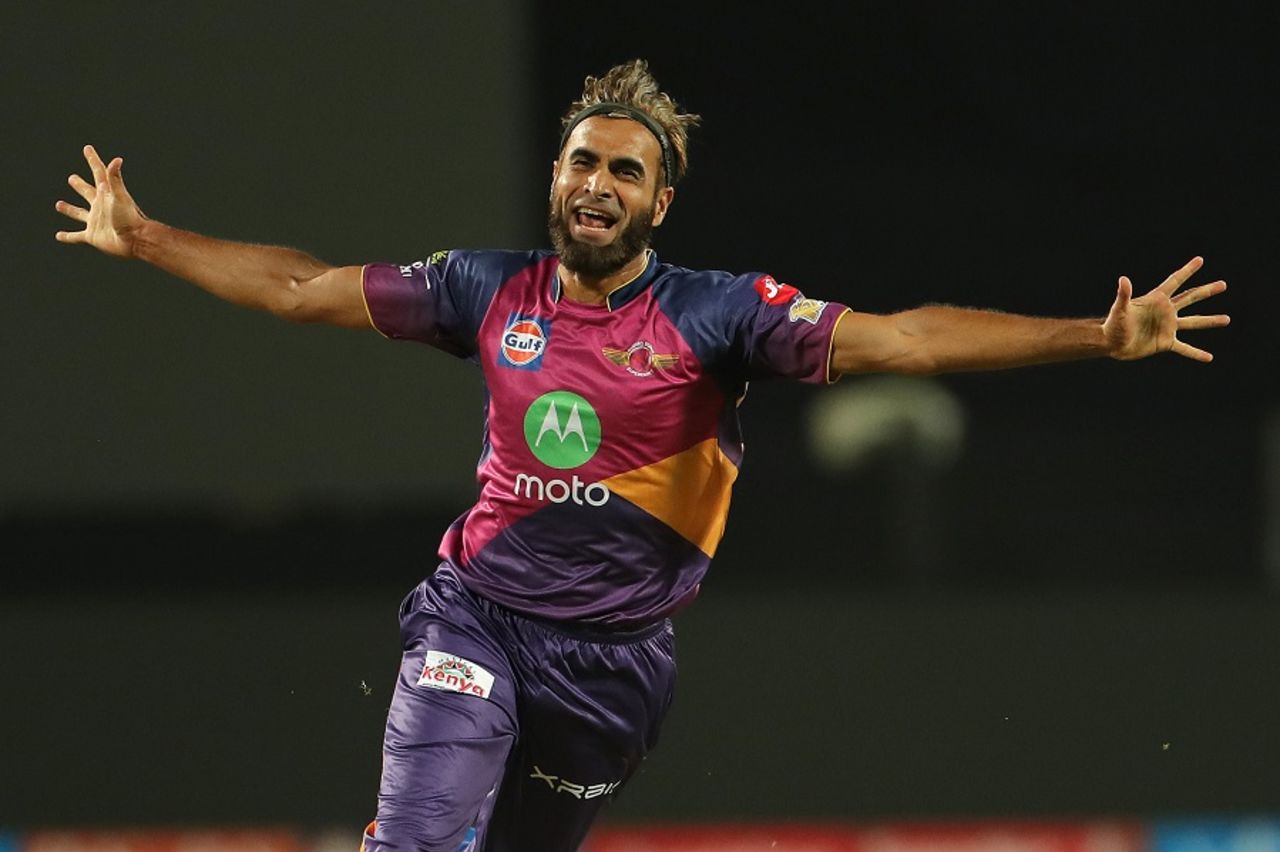 Imran Tahir picked up three wickets in his first two overs, Rising Pune Supergiant v Mumbai Indians, IPL 2017, Pune, April 6, 2017