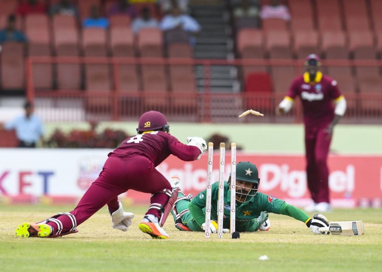 Shai Hope tries to run out Mohammad Hafeez, West Indies v Pakistan, 1st ODI, Guyana, April 7, 2017