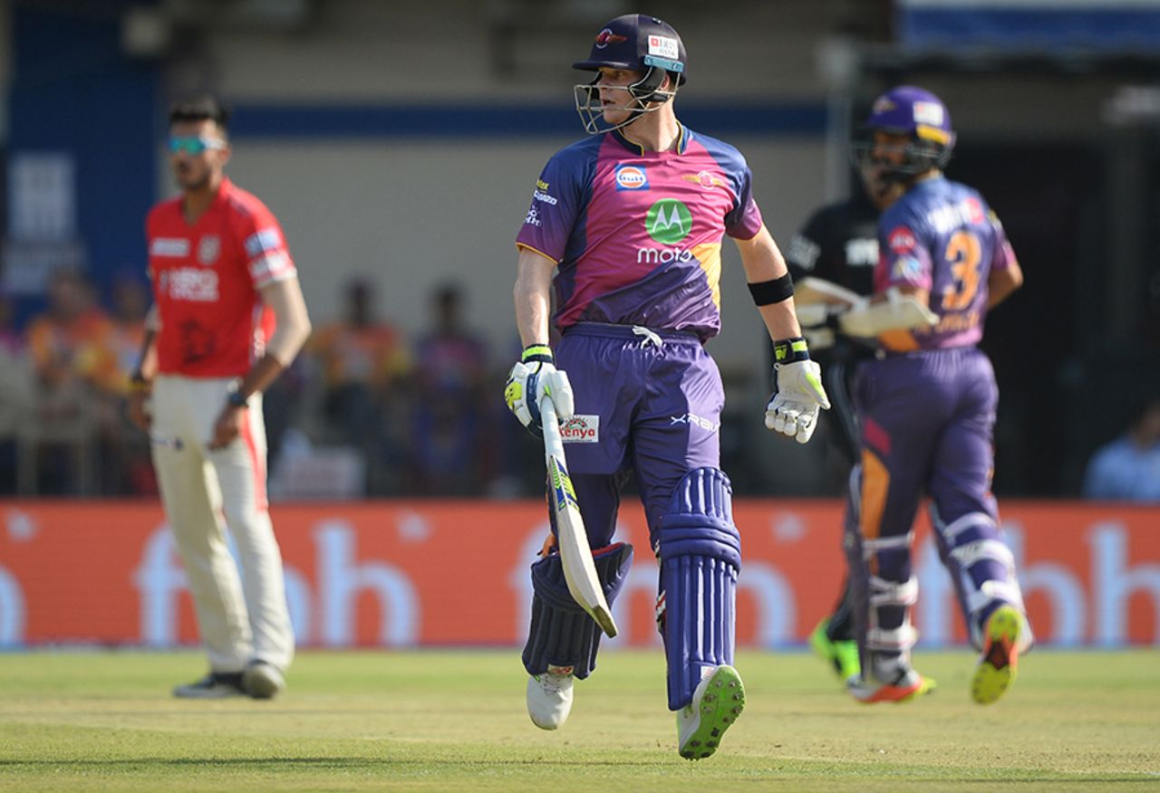 Steven Smith takes a run during his innings, Kings XI Punjab v Rising Pune Supergiant, IPL 2017, Indore, April 8, 2017