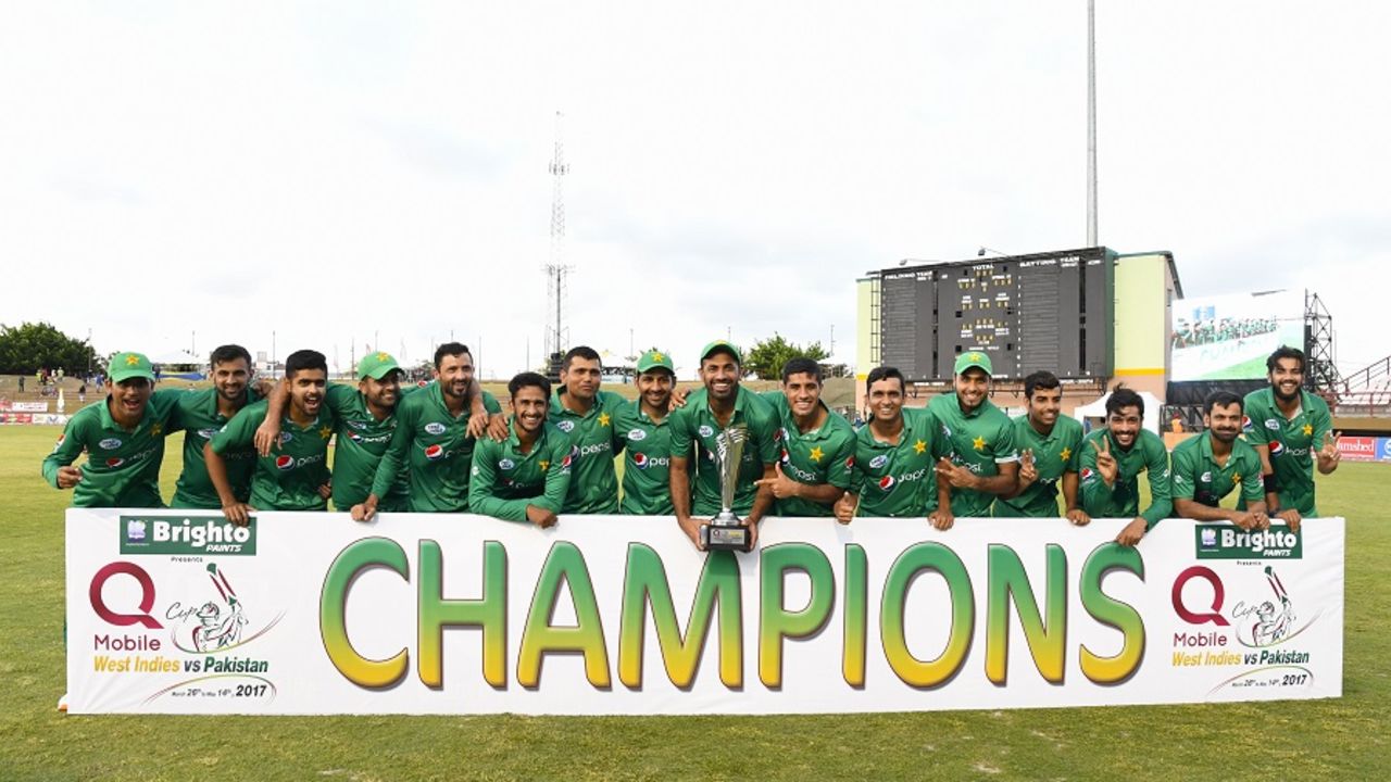 The Pakistan players enjoy their series victory, West Indies v Pakistan, 3rd ODI, Providence, April 11, 2017