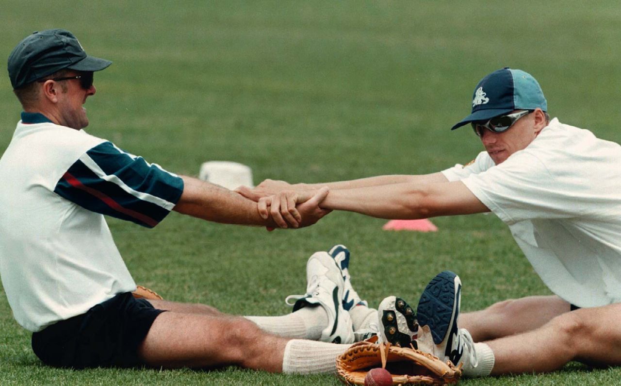 Phil Tufnell (left) and Alan Mullally train in Harare, November 28, 1996