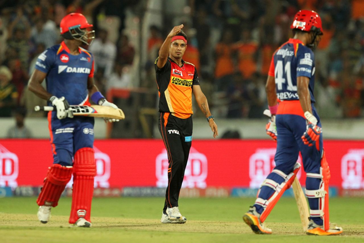 Siddarth Kaul took out Angelo Mathews off the penultimate ball of the game, Sunrisers Hyderabad v Delhi Daredevils, IPL 2017, Hyderabad, April 19, 2017