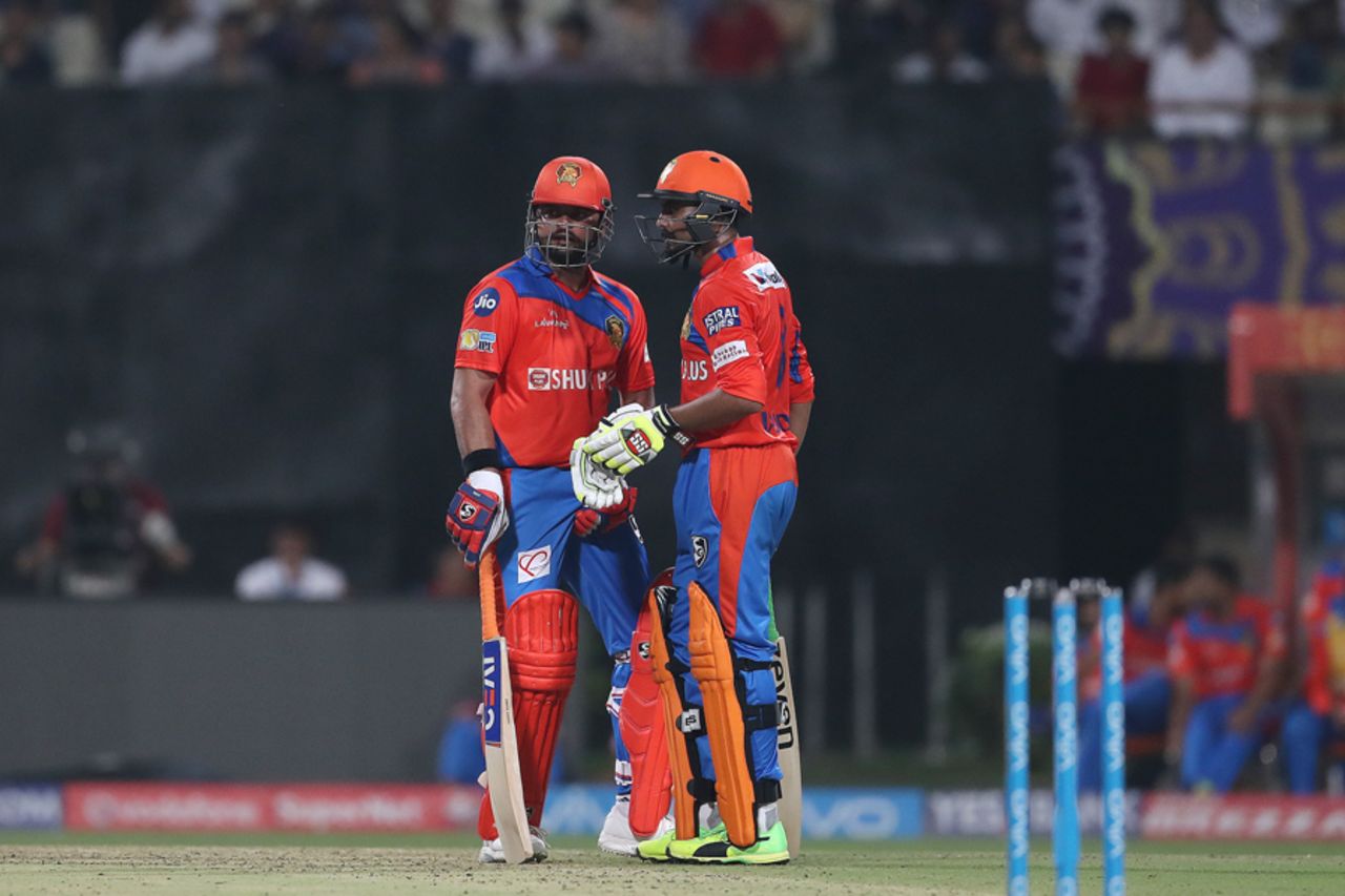 Suresh Raina and Ravindra Jadeja put on 58 runs for the sixth wicket, Kolkata Knight Riders v Gujarat Lions, IPL 2017, Kolkata, April 21, 2017