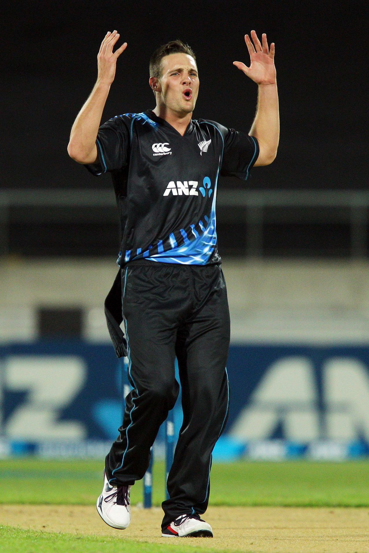 Mitchell McClenaghan reacts to a near miss, New Zealand v England, 3rd T20I, Wellington, February 15, 2013
