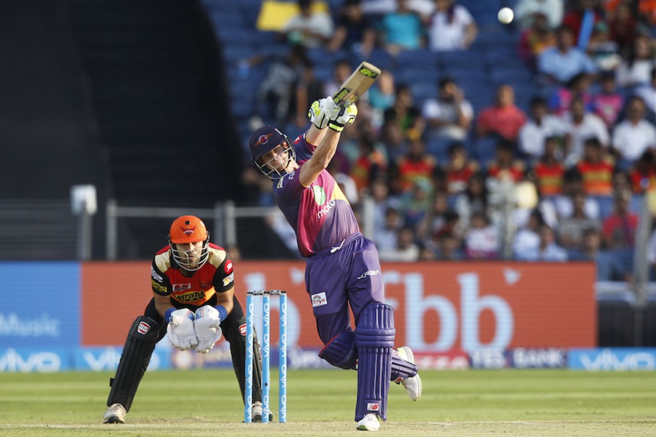 Steven Smith steps out and hits down the ground, Rising Pune Supergiant v Sunrisers Hyderabad, IPL 2017, Pune, April 22, 2017