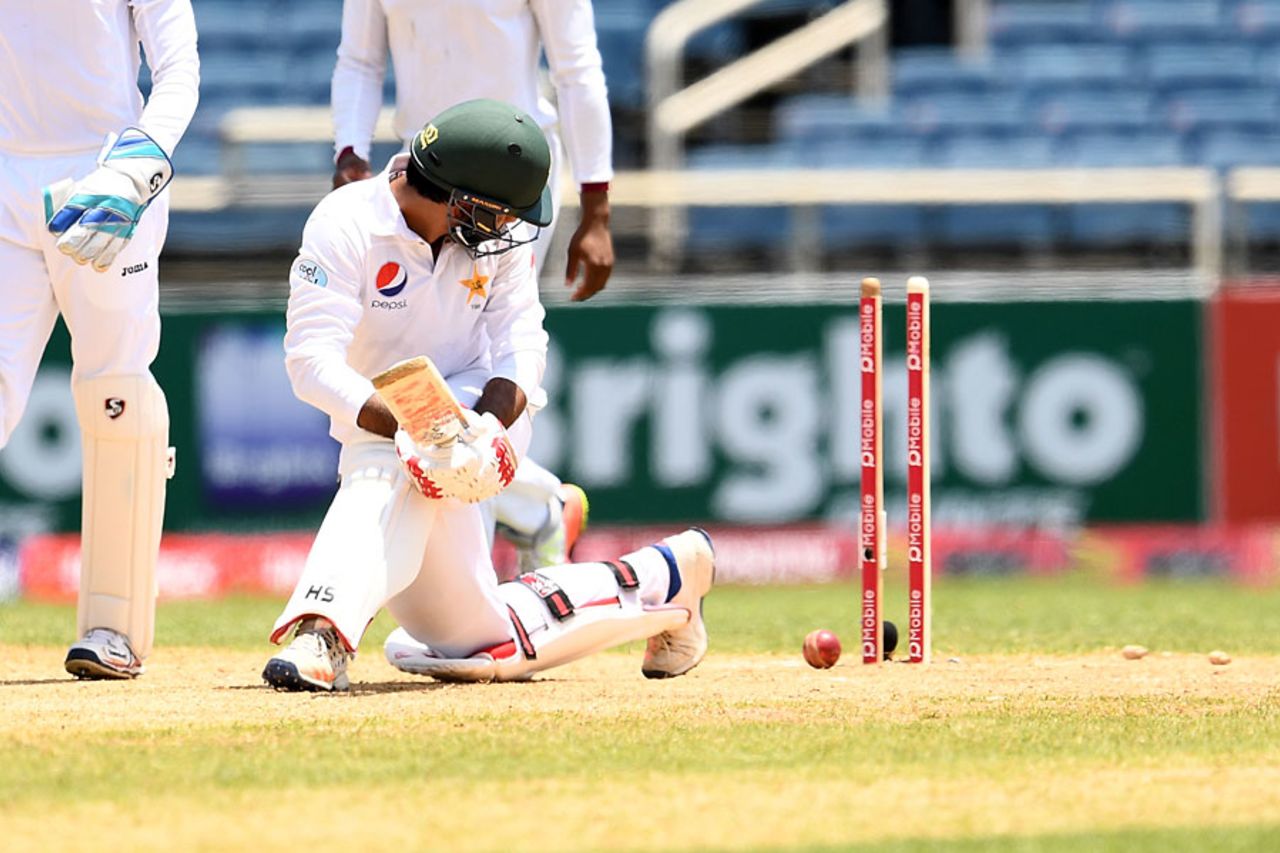 Sarfraz Ahmed was bowled round his legs, West Indies v Pakistan, 1st Test, Jamaica, 4th day, April 24, 2017