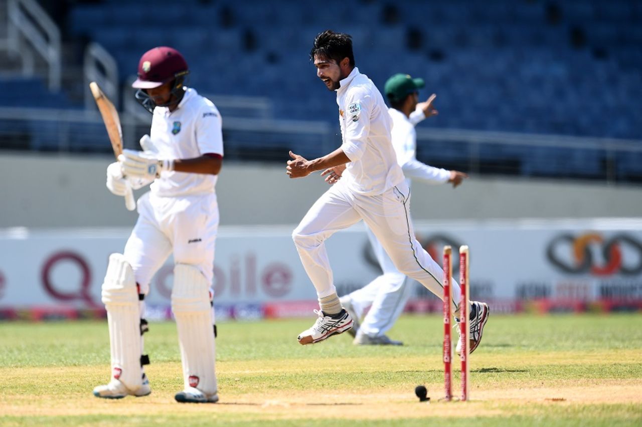 Mohammad Amir celebrates after bowling Vishaul Singh, West Indies v Pakistan, 1st Test, Jamaica, 5th day, April 25, 2017