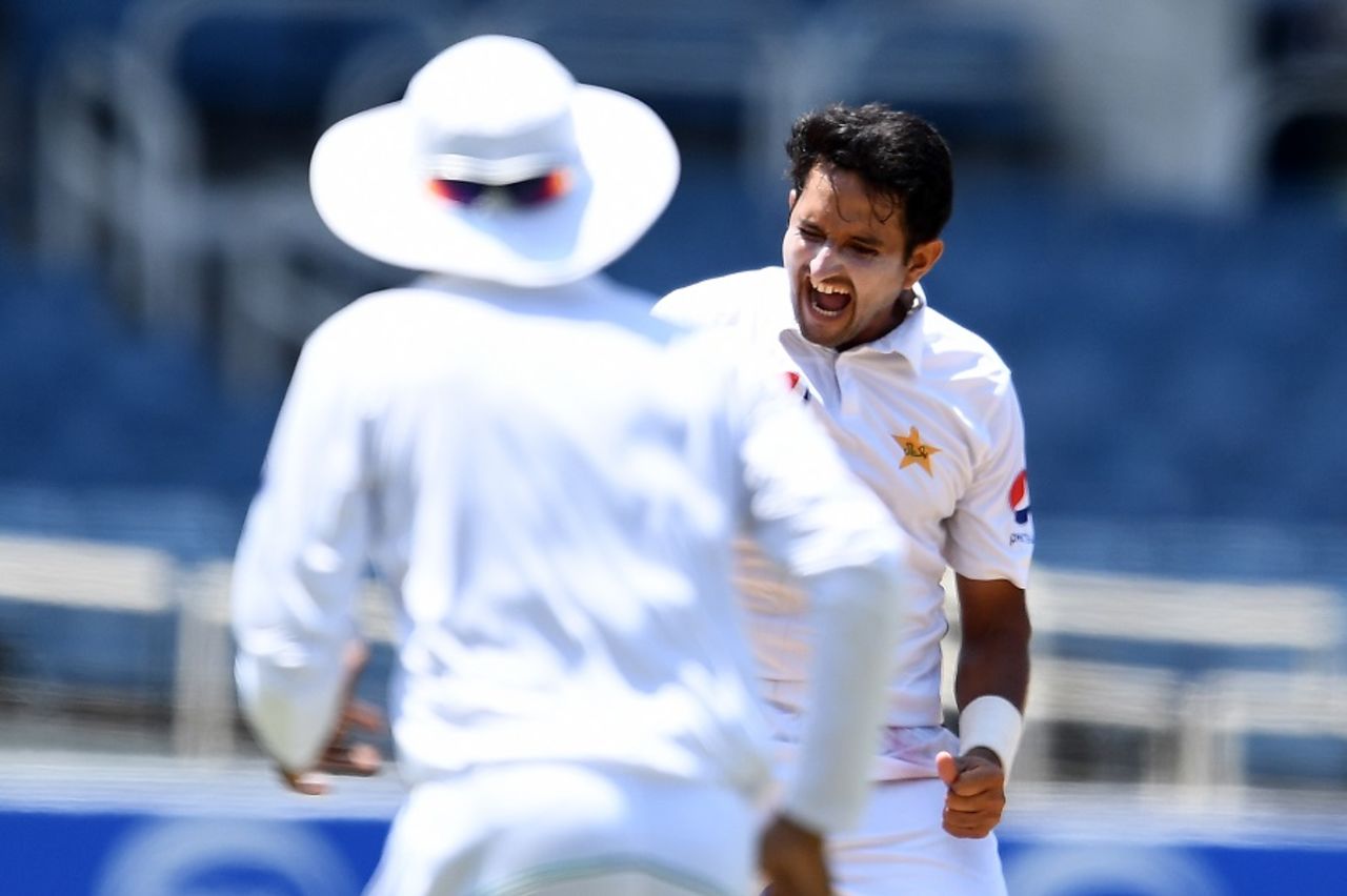 Mohammad Abbas produced a double-strike in his third over of the morning, West Indies v Pakistan, 1st Test, Jamaica, 5th day, April 25, 2017