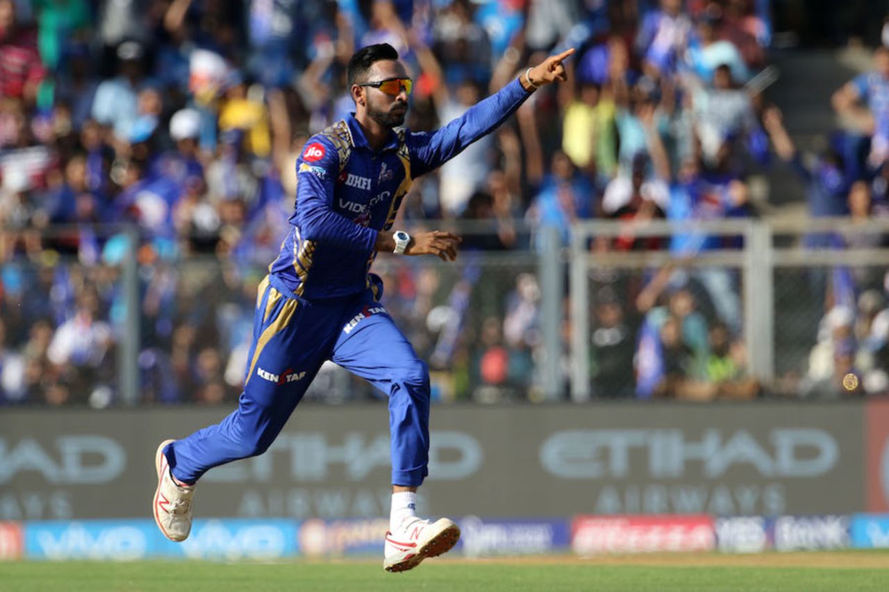 Krunal Pandya dismissed AB de Villiers for the fourth time in four matches, Mumbai Indians v Royal Challengers Bangalore, IPL 2017, Mumbai, May 1, 2017