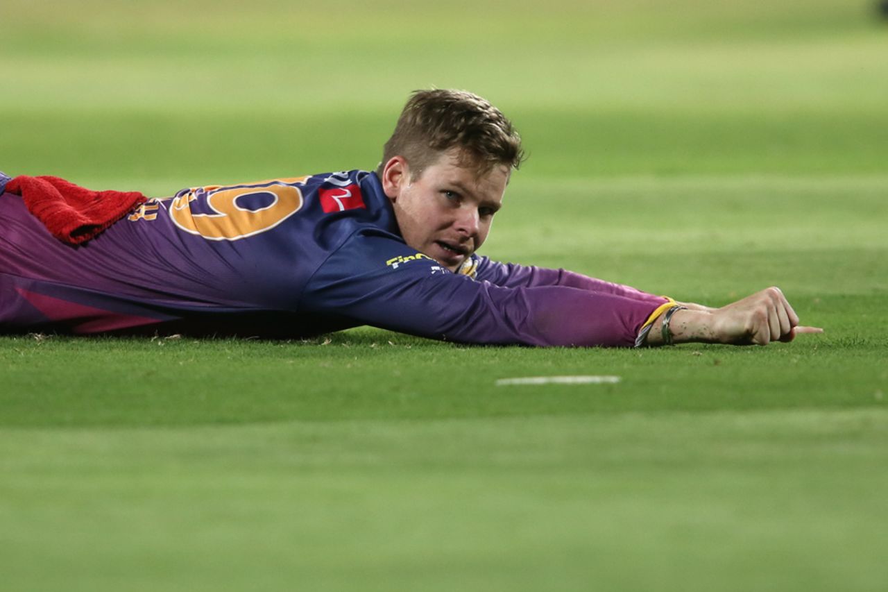 Steven Smith looks on after a ball gets past his dive, Rising Pune Supergiant v Gujarat Lions, IPL 2017, Pune, May 1, 2017