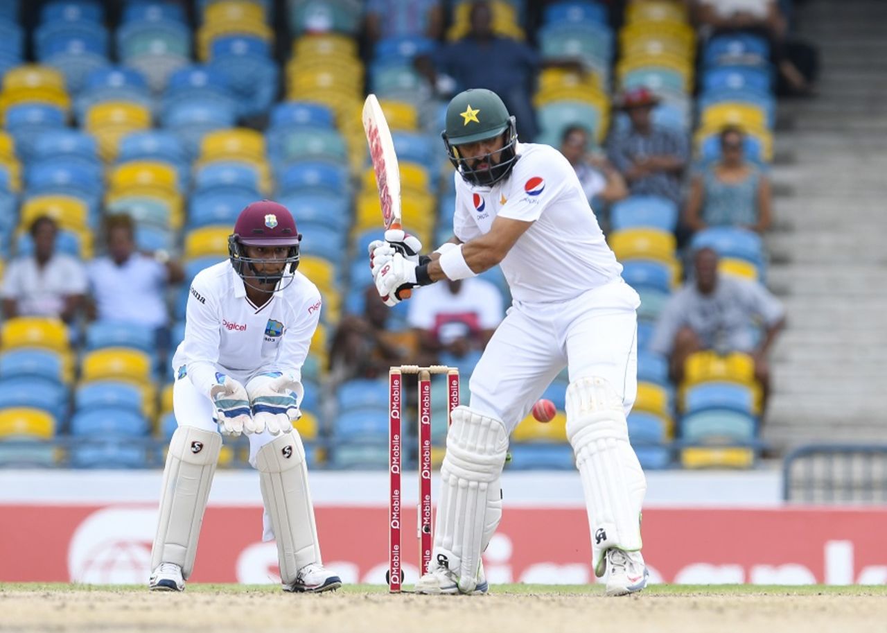 Misbah-ul-Haq shapes to cut a short ball, West Indies v Pakistan, 2nd Test, Bridgetown, 3rd day, May 2, 2017