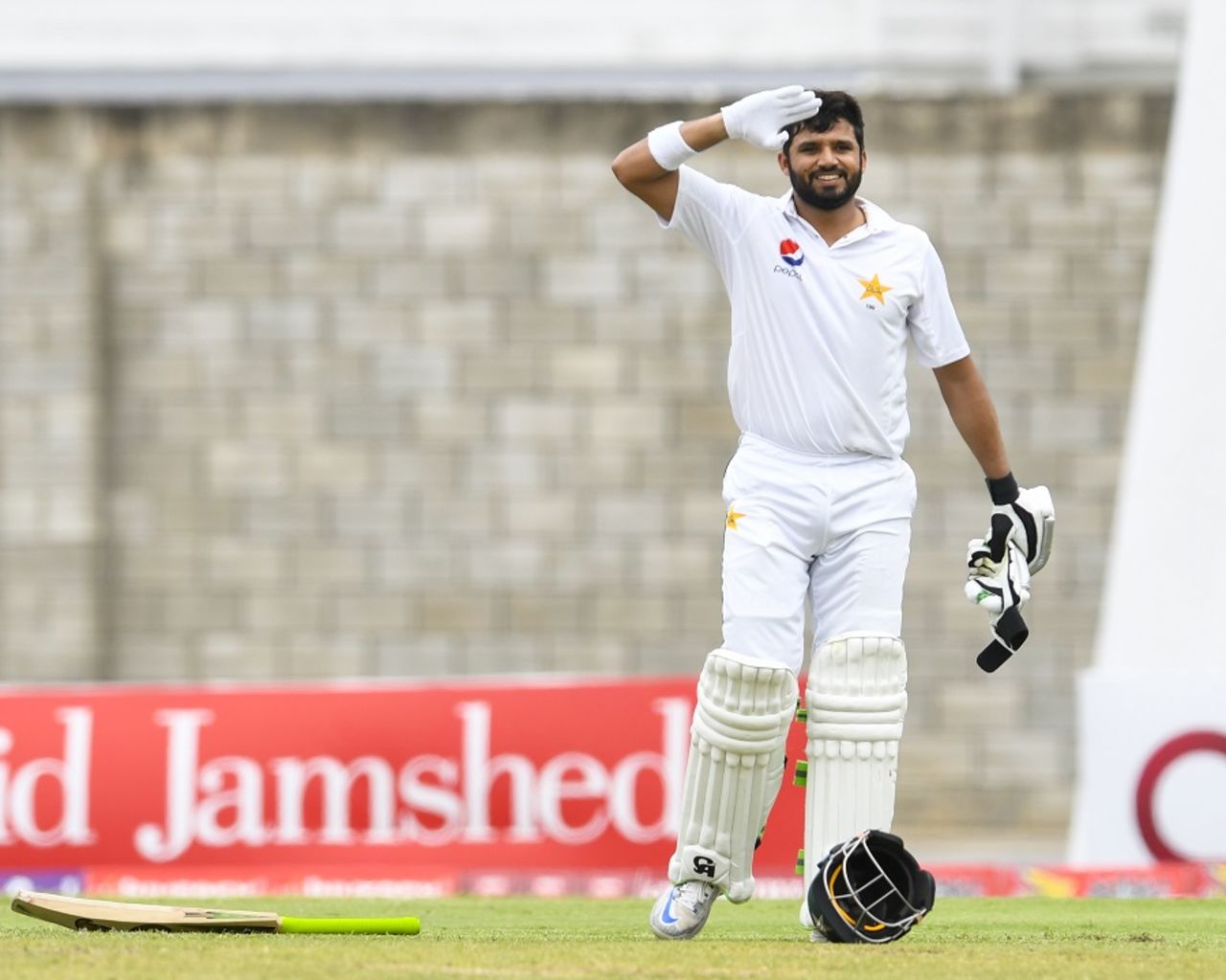 Azhar Ali brings out the salute, West Indies v Pakistan, 2nd Test, Bridgetown, 3rd day, May 2, 2017