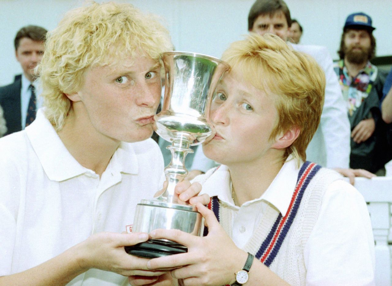 Jo Chamberlain and Karen Smithies show the trophy some love, England v New Zealand, Women's World Cup final, Lord's, August 1, 1993