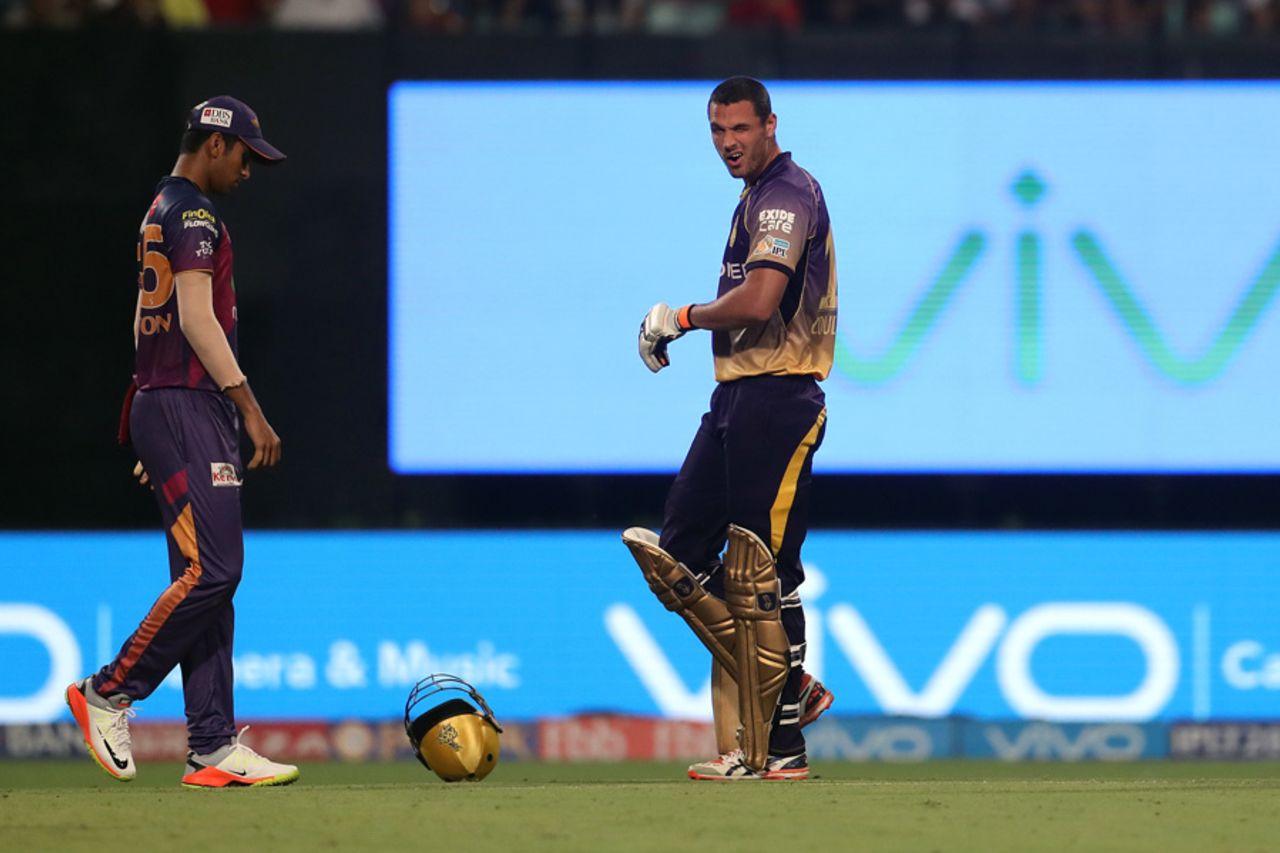 Nathan Coulter-Nile was struck on the helmet grille by a bouncer, Kolkata Knight Riders v Rising Pune Supergiant, IPL 2017, Kolkata, May 3, 2017