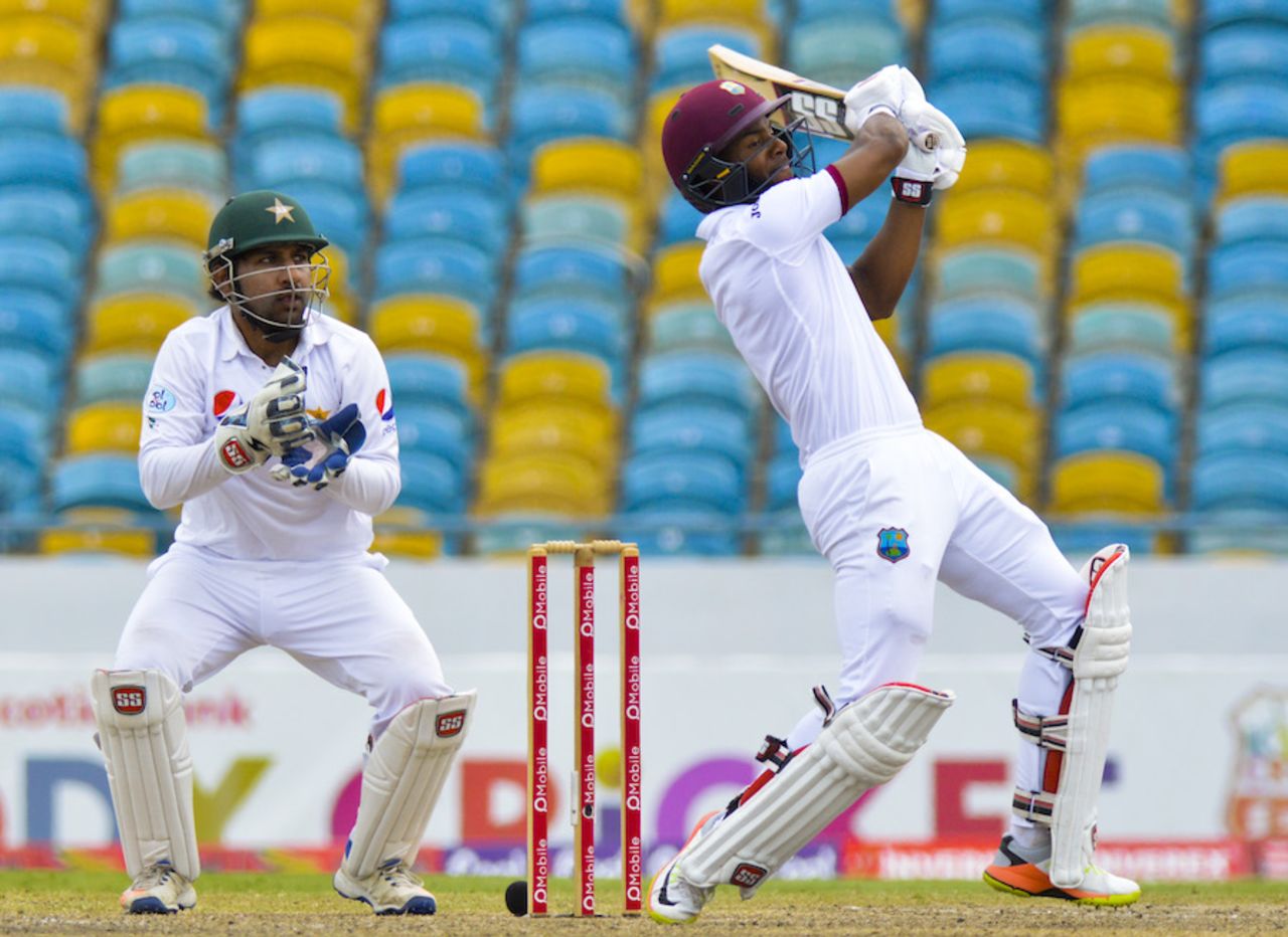 Shai Hope pulls one away, West Indies v Pakistan, 2nd Test, Bridgetown, 4th day, May 3, 2017