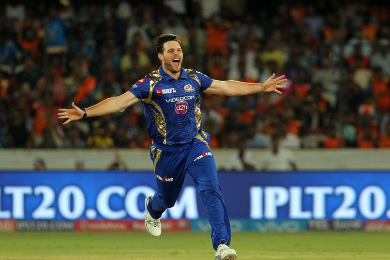 Mitchell McClenaghan is stoked on trapping David Warner in front, Sunrisers Hyderabad v Mumbai Indians, IPL 2017, Hyderabad, May 8, 2017