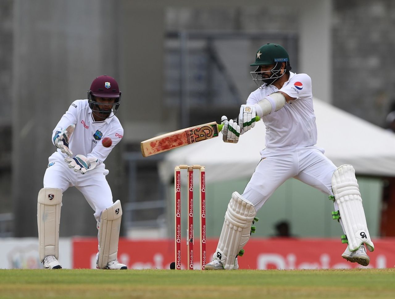 Azhar Ali nails a cut, West Indies v Pakistan, 3rd Test, Roseau, 1st day, May 10, 2017