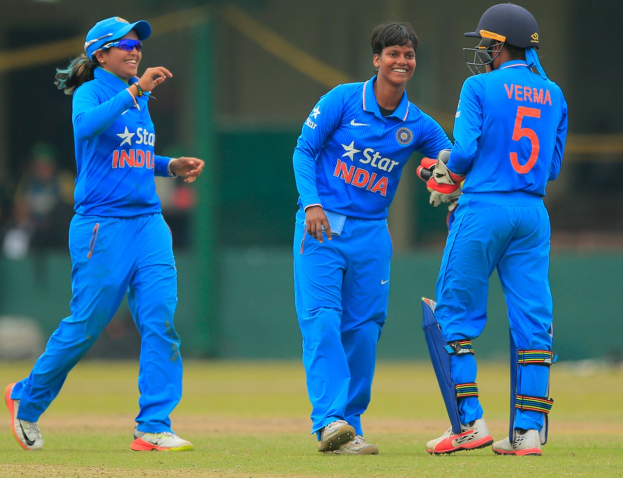 Deepti Sharma celebrates the wicket of Bismah Maroof with her team-mates, India Women v Pakistan Women, ICC Women's World Cup Qualifier, Colombo, February 19, 2017