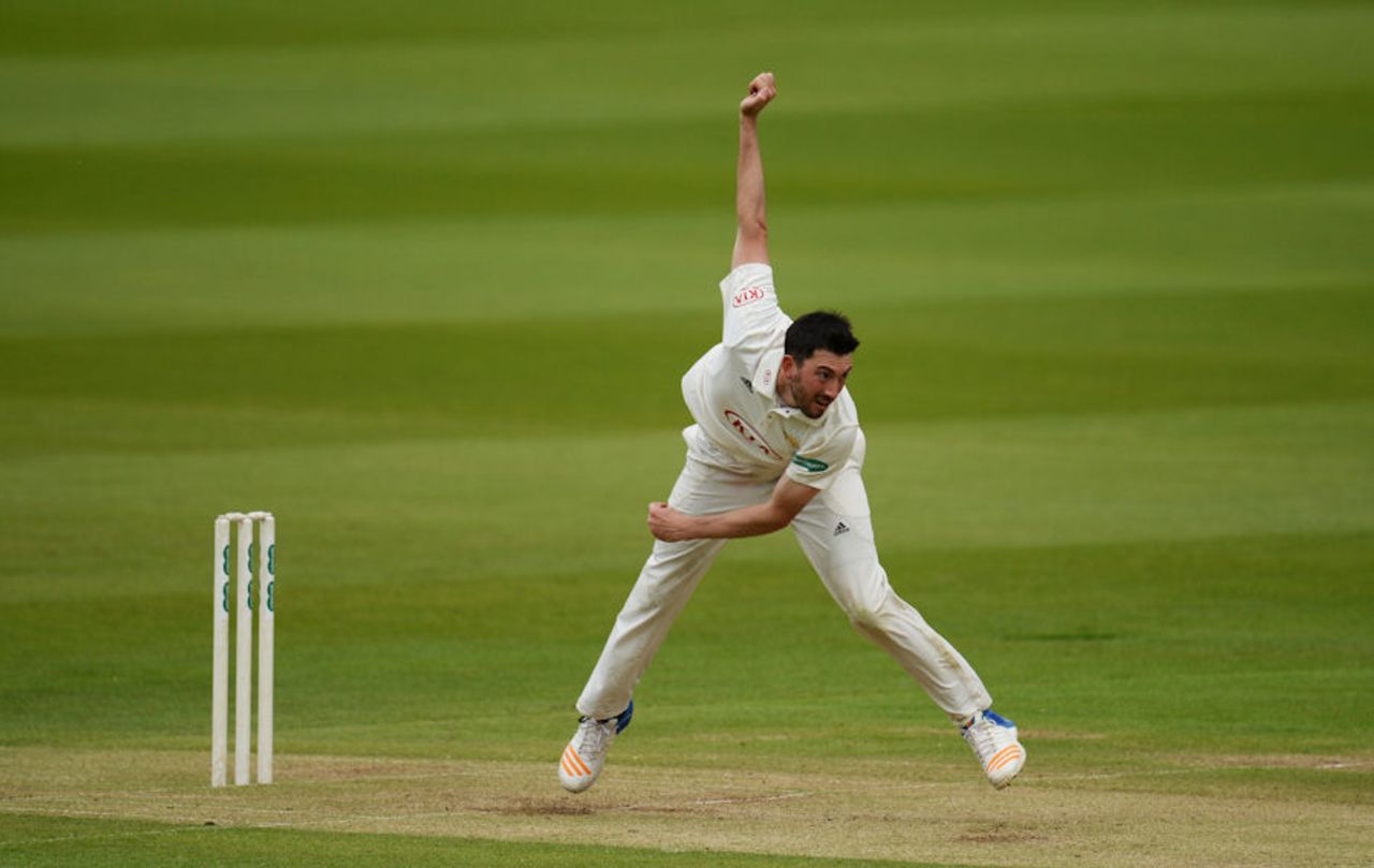 Mark Footitt in full flow for Surrey, Middlesex v Surrey, Specsavers County Championship, Division One, Lord's, May 20, 2017