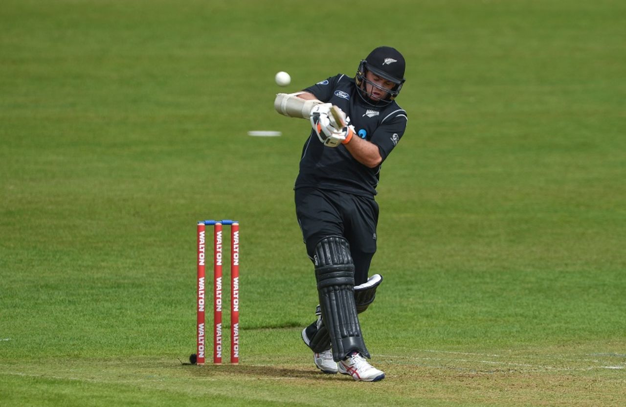 Tom Latham swipes the ball over midwicket, Ireland v New Zealand, Malahide, 5th ODI, May 21, 2017